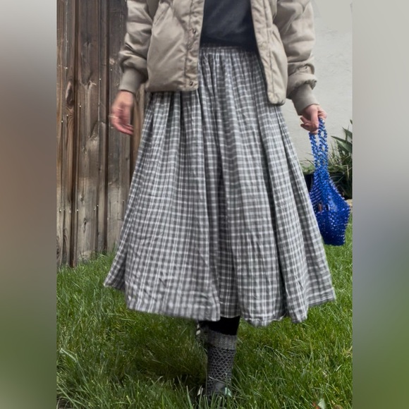 Vintage Gray and Ivory Plaid Flannel Women's Skirt - Picture 13 of 13